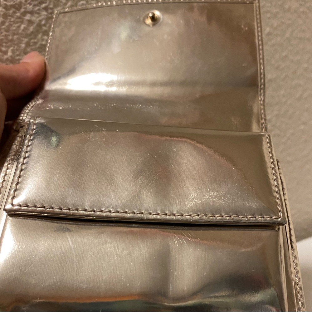 Gucci Beige Monogram Small Fold Wallet with Metallic Trim - Picture 6 of 16